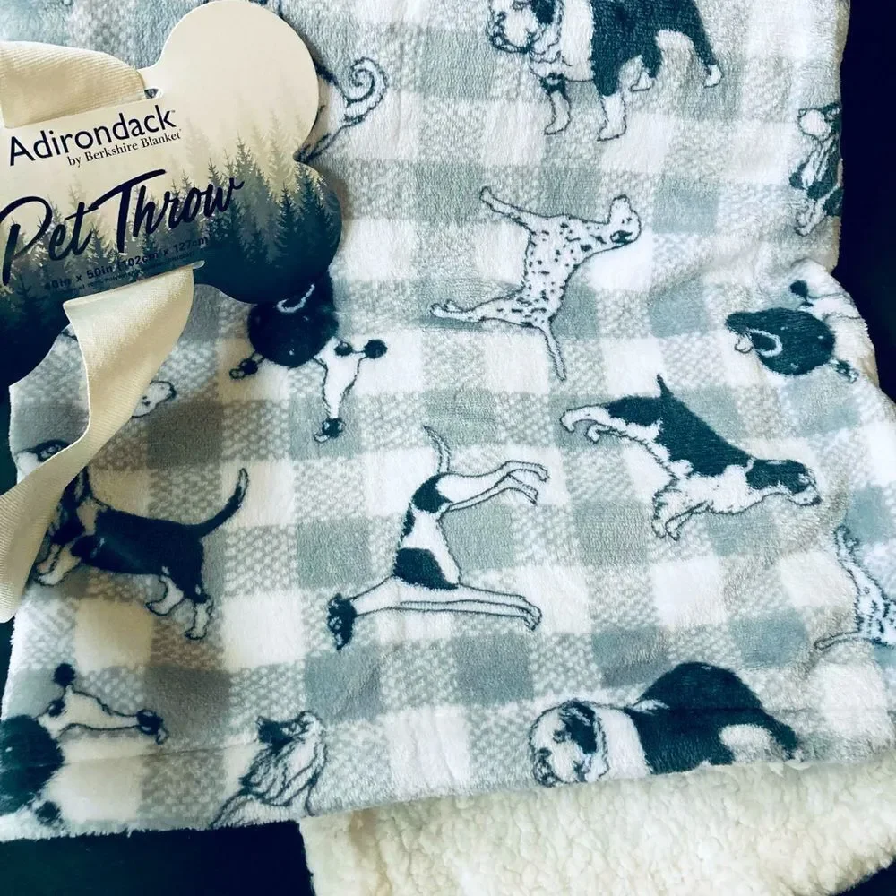 NWT Adirondack Dog Gray Check Plush Sherpa Throw Blanket